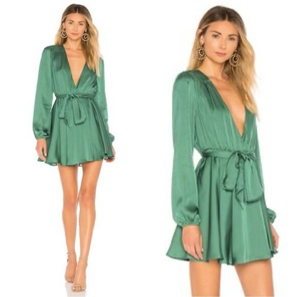 NWT Lovers + Friends Ivy Mini Green Dress Size M - Picture 1 of 9